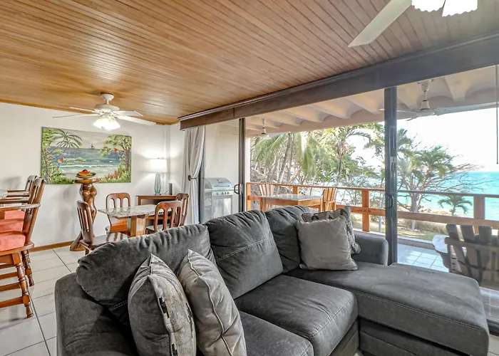 Apartment Ideal 2br Oceanfront 2nd-floor | Balcony Playa Flamingo