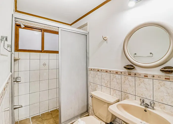 Ideal 2br Oceanfront 2nd-floor | Balcony *